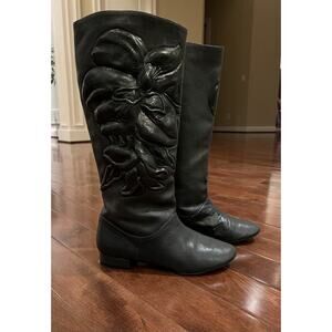 Maloles Gray Leather 3D Flower Details Flat Boots Shoes size US 7 Fairy